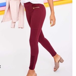 NWT Old Navy Stevie Skinny Pull-on Maroon - Medium